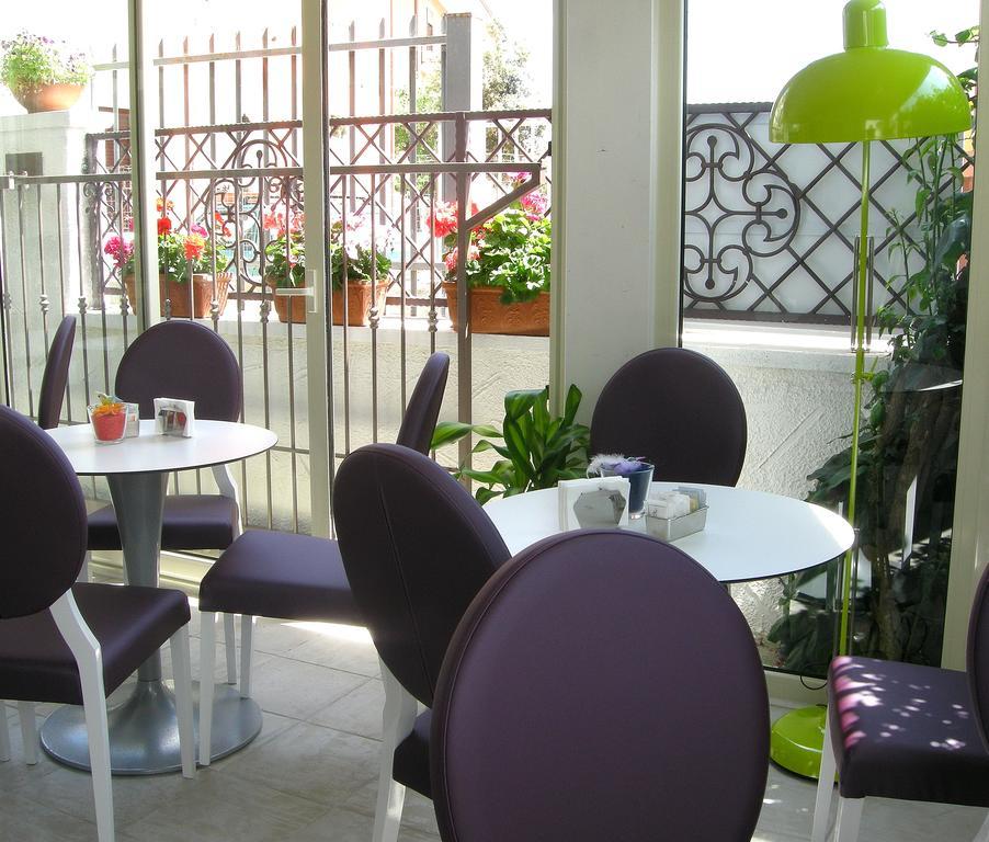 Olive Garden & Petite Maison โปซาดา ภายนอก รูปภาพ